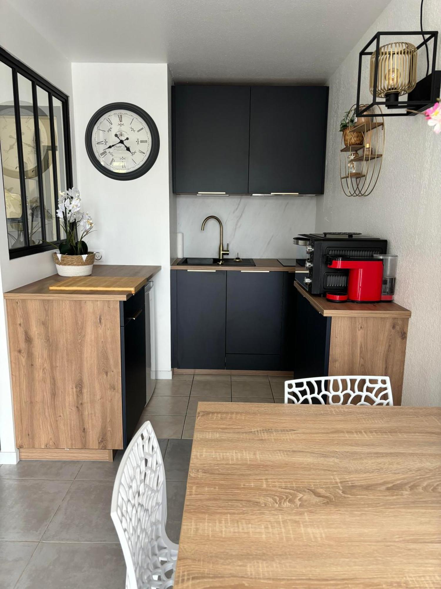 Appartement Studio 4 Personnes Dans Residence Avec Piscine Куиберон Екстериор снимка