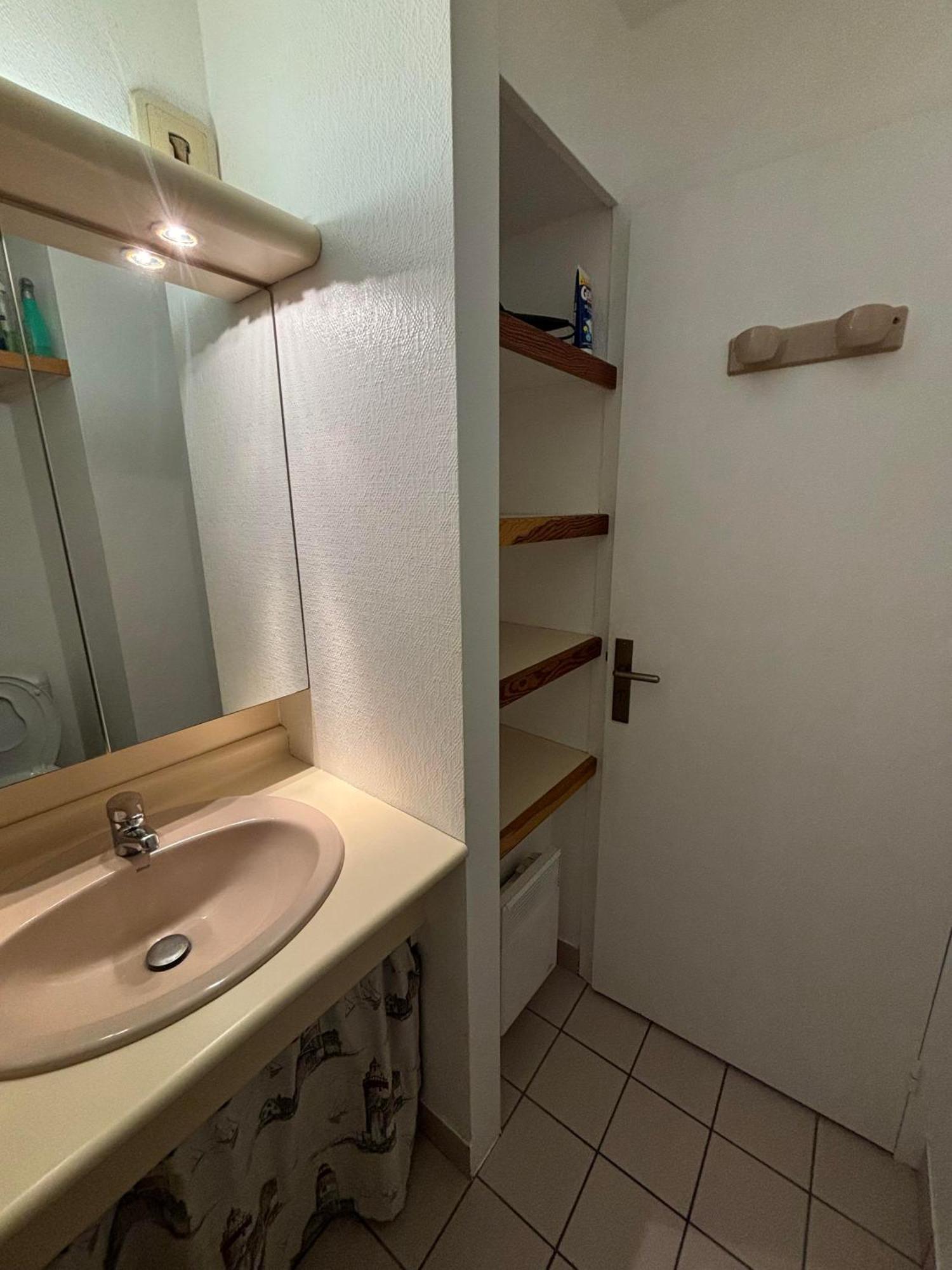 Appartement Studio 4 Personnes Dans Residence Avec Piscine Куиберон Екстериор снимка