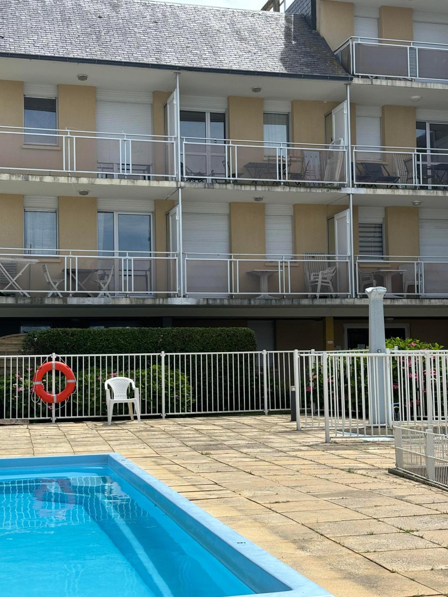 Appartement Studio 4 Personnes Dans Residence Avec Piscine Куиберон Екстериор снимка