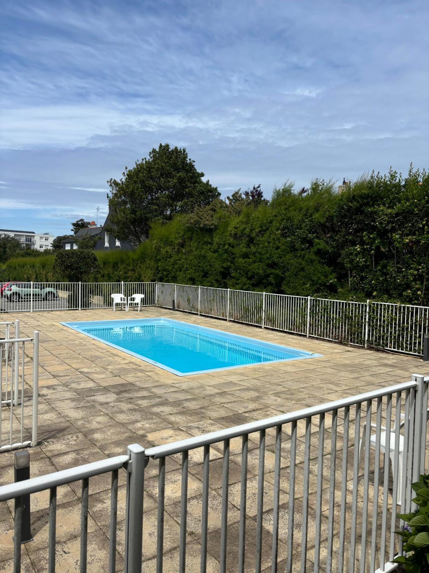 Appartement Studio 4 Personnes Dans Residence Avec Piscine Куиберон Екстериор снимка